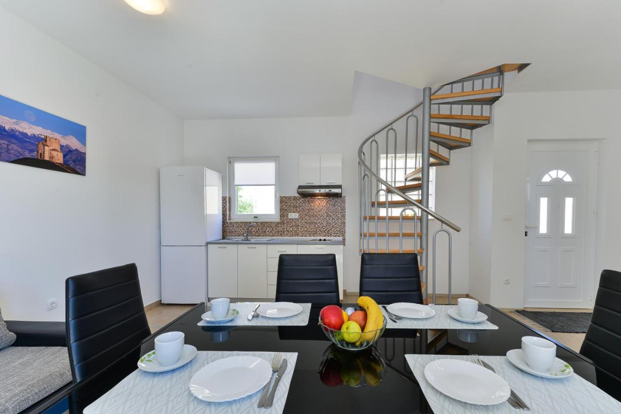 Apartments By The Sea Nin, Zadar - 13172 Exterior photo