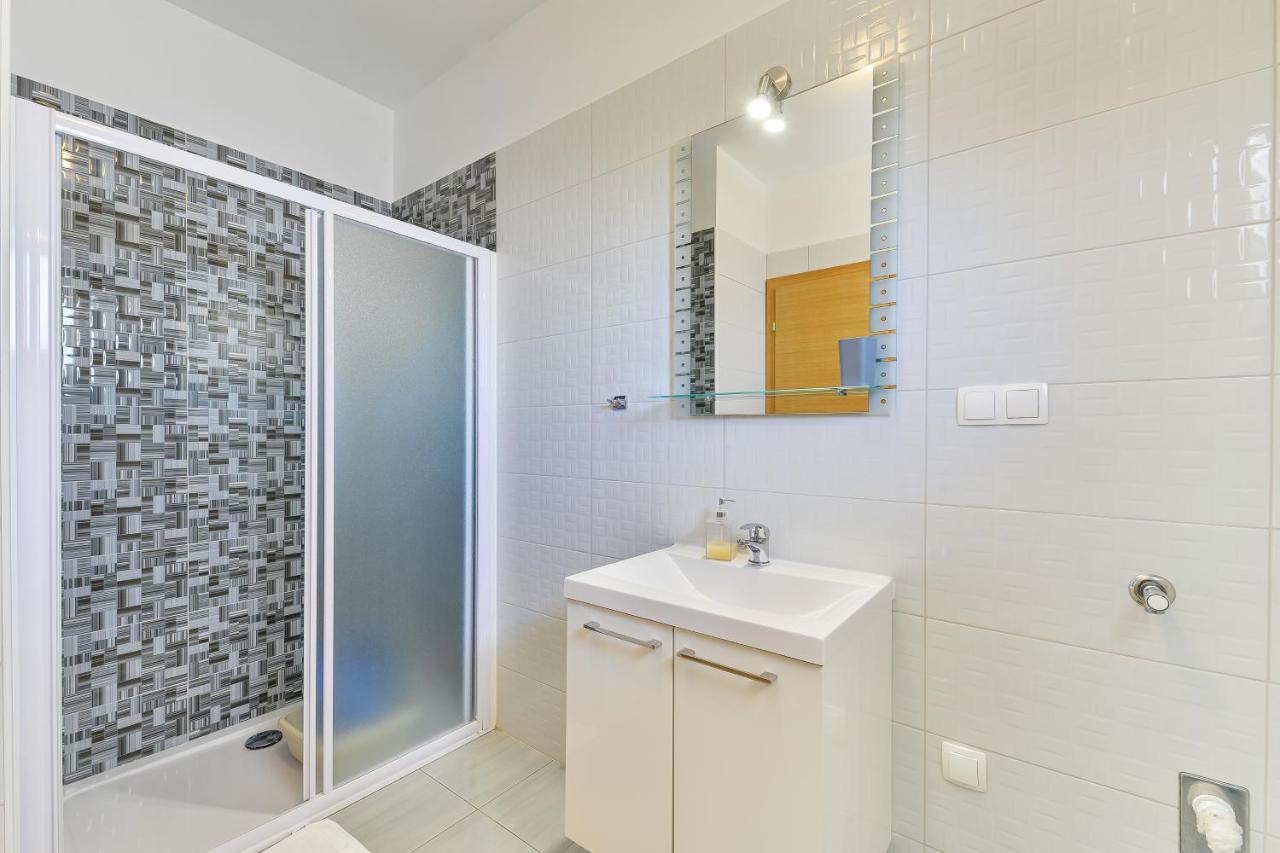 Apartments By The Sea Nin, Zadar - 13172 Exterior photo