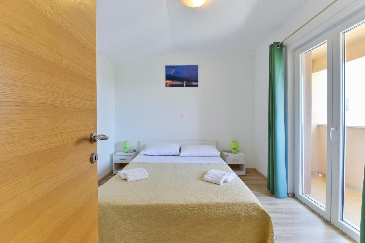 Apartments By The Sea Nin, Zadar - 13172 Exterior photo